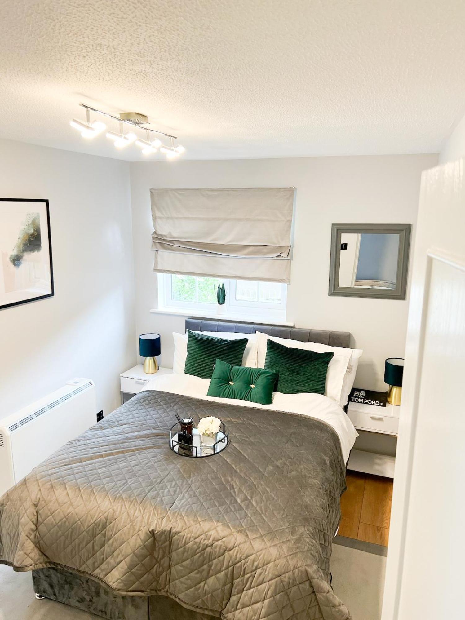 Beautiful Apartment In Beckton With Private Entrance And Garden Лондон Экстерьер фото