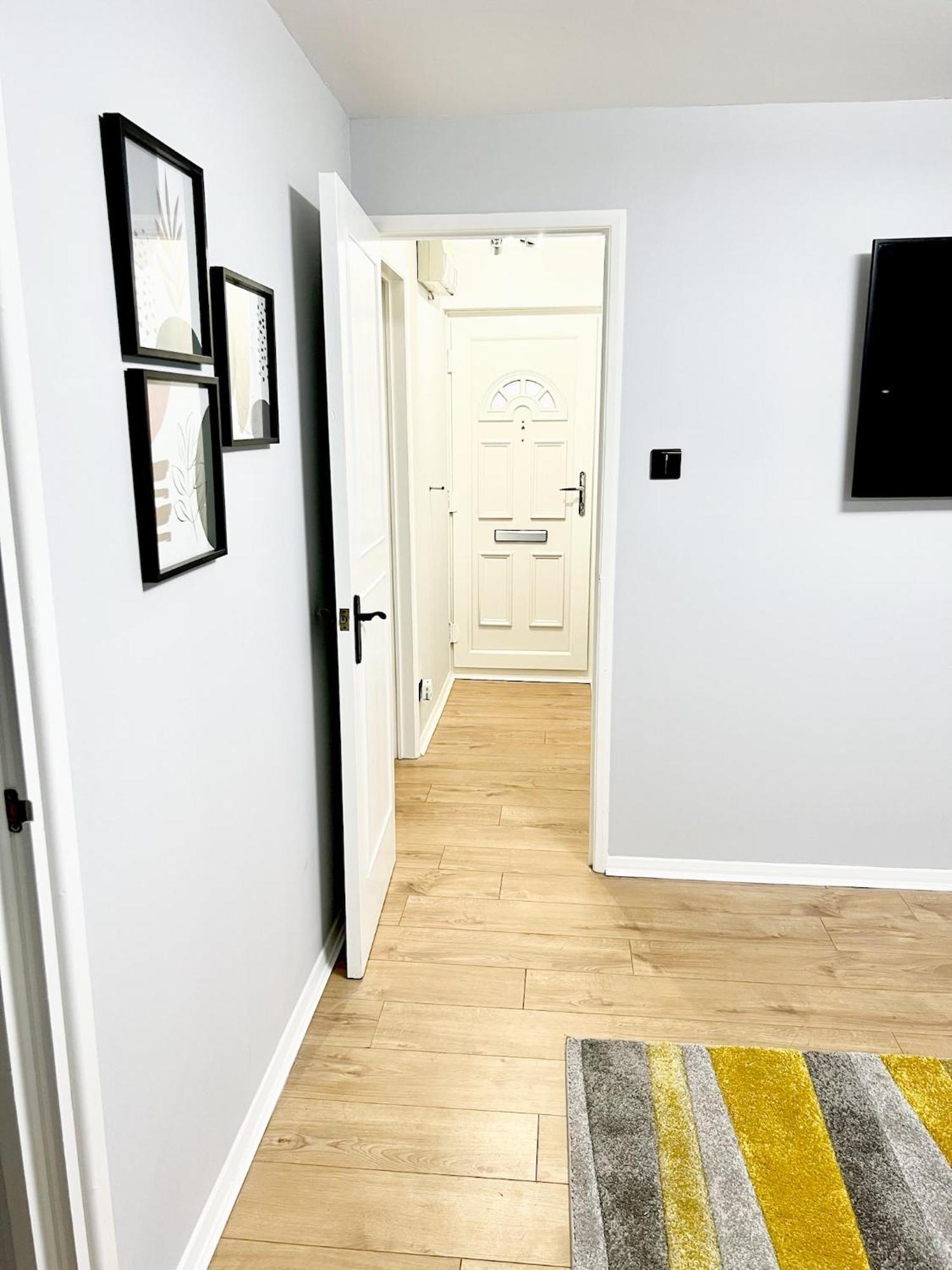 Beautiful Apartment In Beckton With Private Entrance And Garden Лондон Экстерьер фото