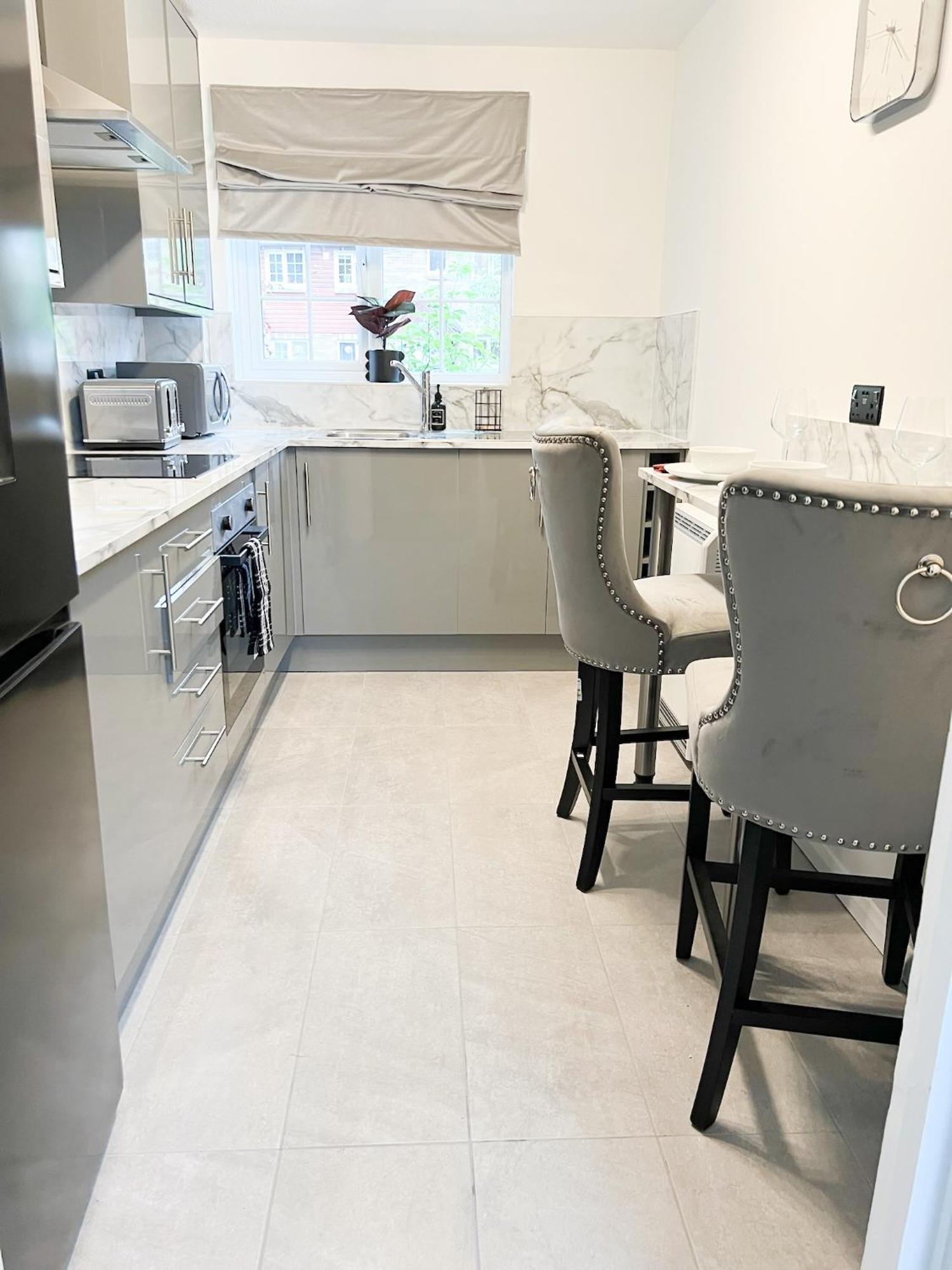 Beautiful Apartment In Beckton With Private Entrance And Garden Лондон Экстерьер фото